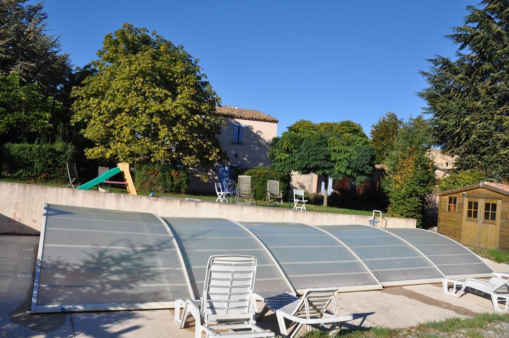 Le Petit Labouret Hotel Revest-du-Bion Exterior photo