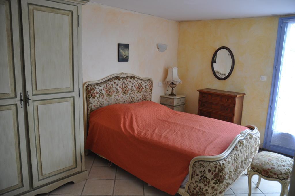 Le Petit Labouret Hotel Revest-du-Bion Exterior photo